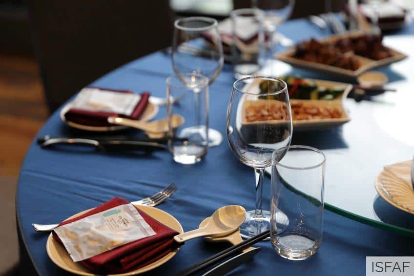 table, table setting, cutlery